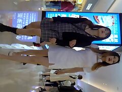 YCQBBQPX Hot Japanese Model Loves Giving Mind-blowing Blowjob