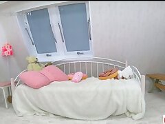 Hypeb044 Rina's Office Heat-A Steamy Encounter Leads to Dildo Bliss