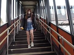 1000yenmegami6 Enchanting Japanese Beauty-Sensual Poses & Irresistible Charm