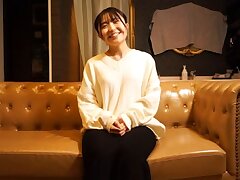 z9P0iWqb Tiny Asian Angel's Bath Time Bliss-Pleasurable Moments Await!