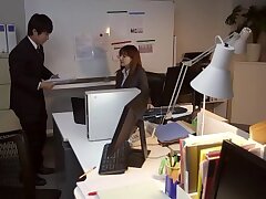 SSNI-674 Passionate Night-Sultry Japanese Beauty's Vibrator Fantasy Unleashed