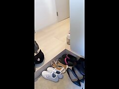 gomen-01 Sultry Brunette's Deep Throat Seduction-Teasing & Tempting